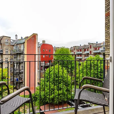 At Enghave Plads W 2 Balconies Apartment Copenhagen