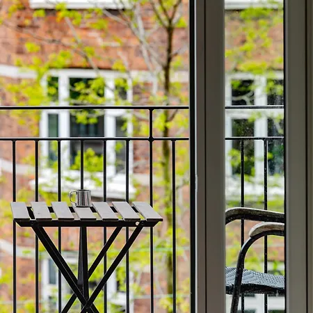 At Enghave Plads W 2 Balconies *